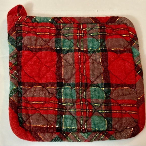 Holiday Kitchen Potholder Bundle - Christmas & 4th of July Themes, Cute, Handy - Picture 7 of 16